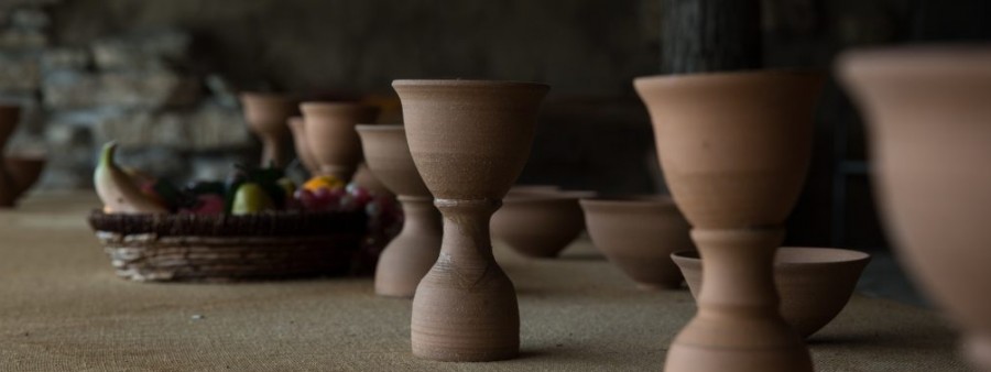 A table with Biblical-era clay cups.
